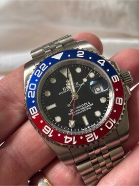GMT-Style Stainless Steel Watch – Blue & Red Bezel